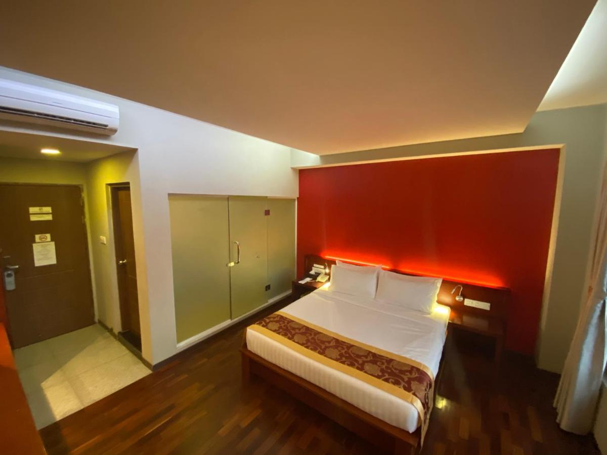 My Dream Hotel Янгон Экстерьер фото